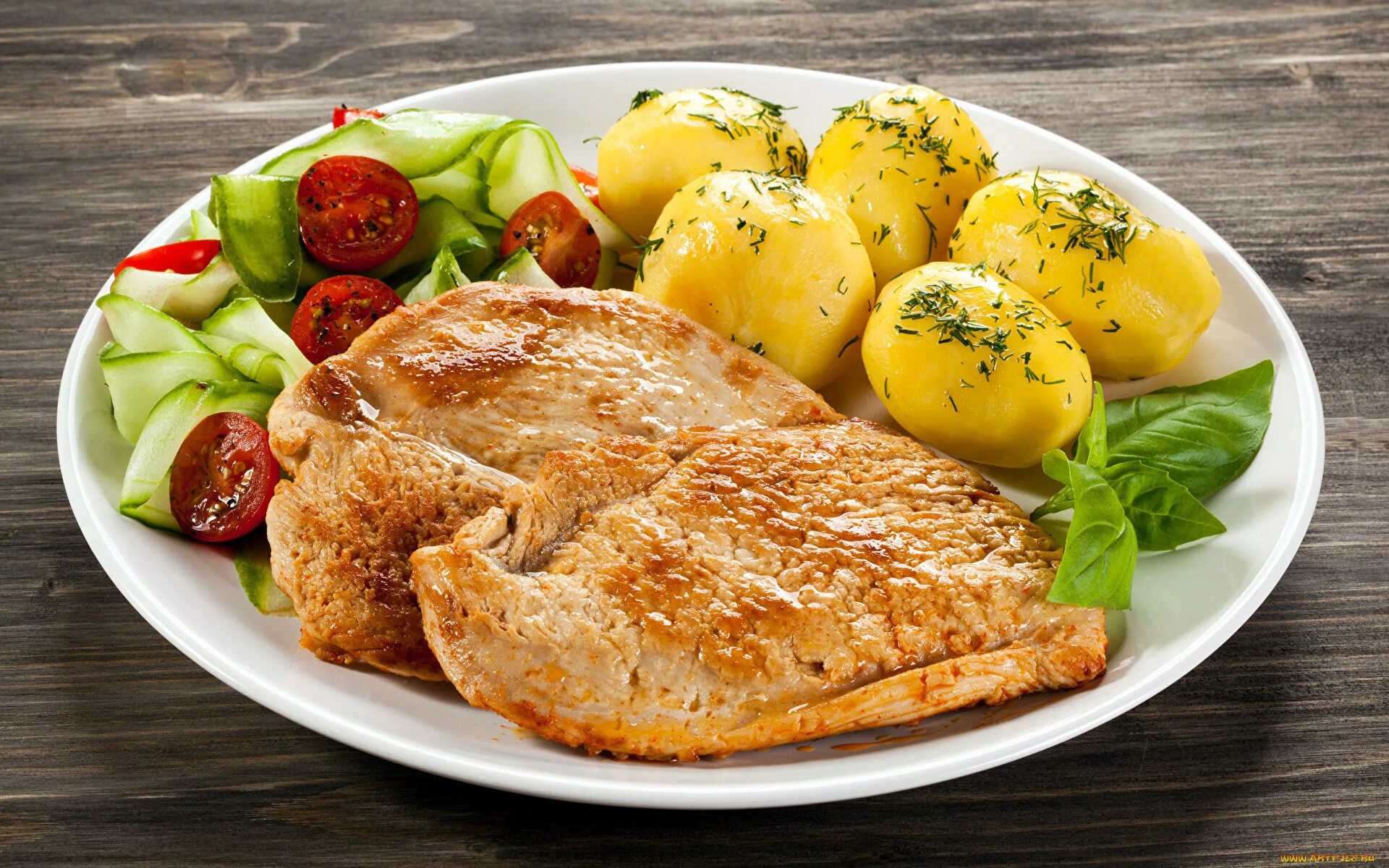 Приготовить что нибудь вкусное из мяса