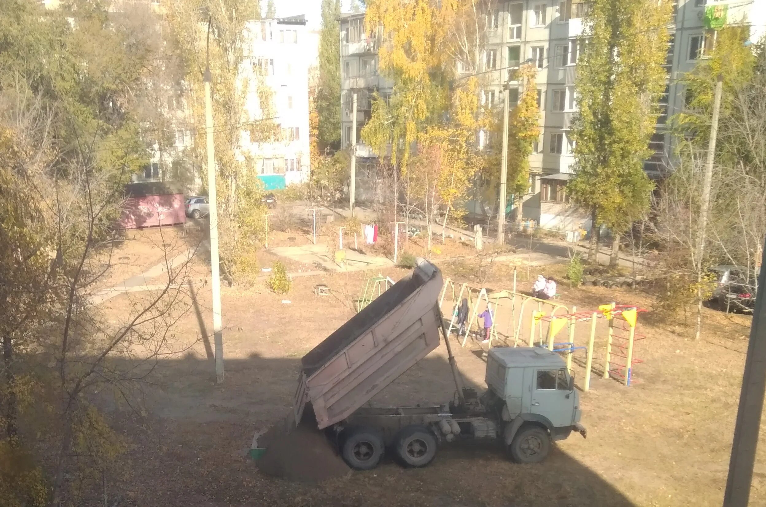 Типичный балаково. Новости балаково подслушано. Типичный балаково пожар в м. Эвакуация детей из детсада. Днд дорожный патруль.