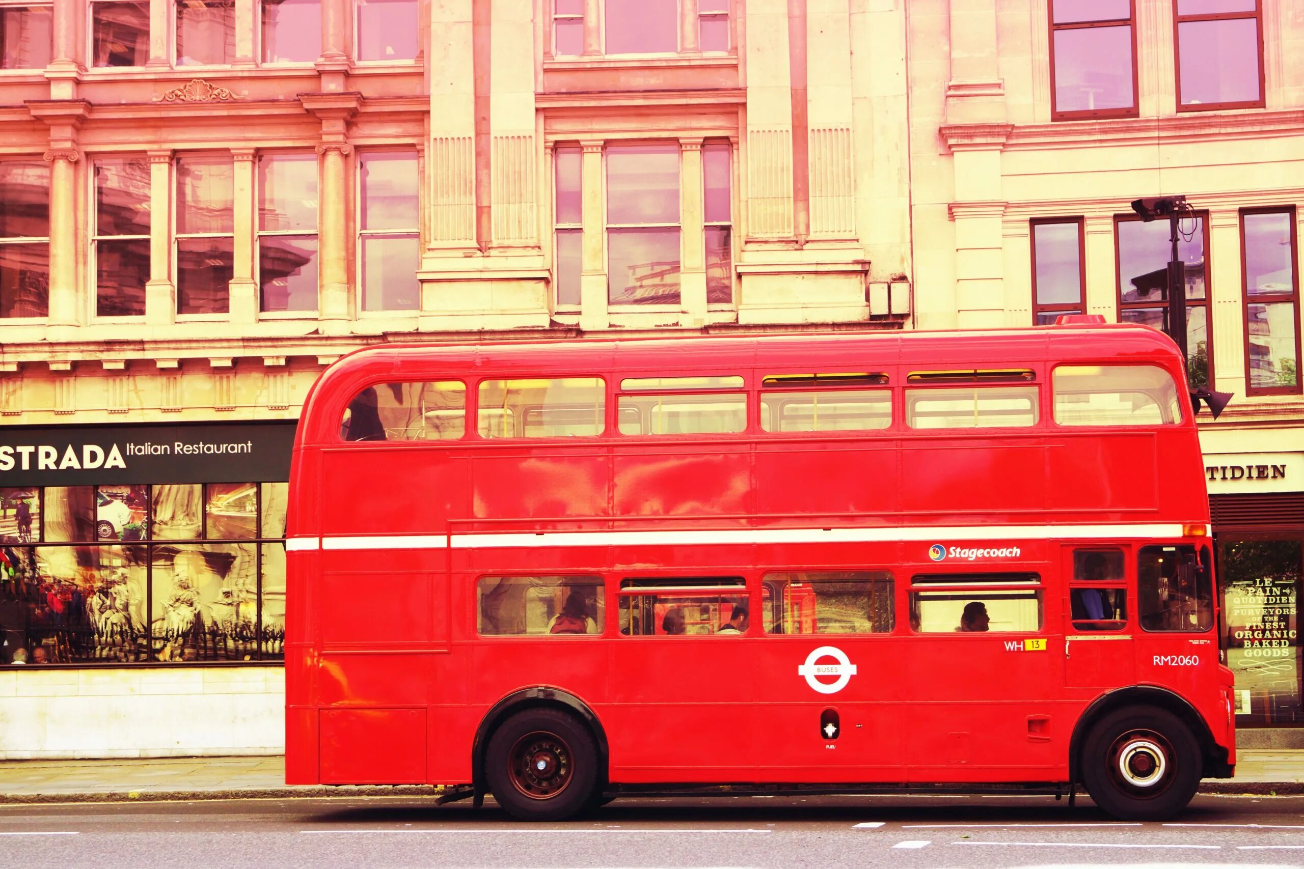 Дабл Деккер автобус Лондон. Ред Дабл Деккер бас. Лондонский даблдекер. Дабл Деккер автобус символ Лондона.