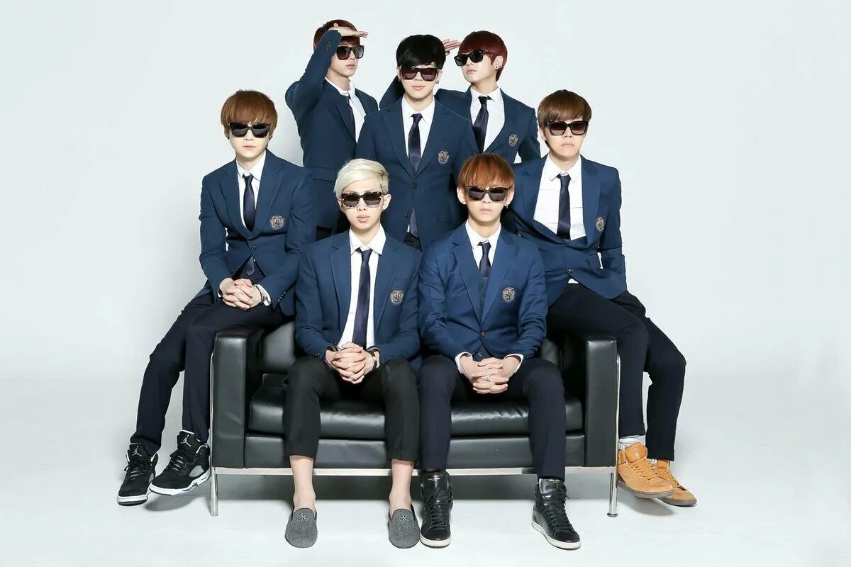 В какой компании бтс. Бтс 2014 год. bts festa 2015. бтс феста 2014. bts festa.