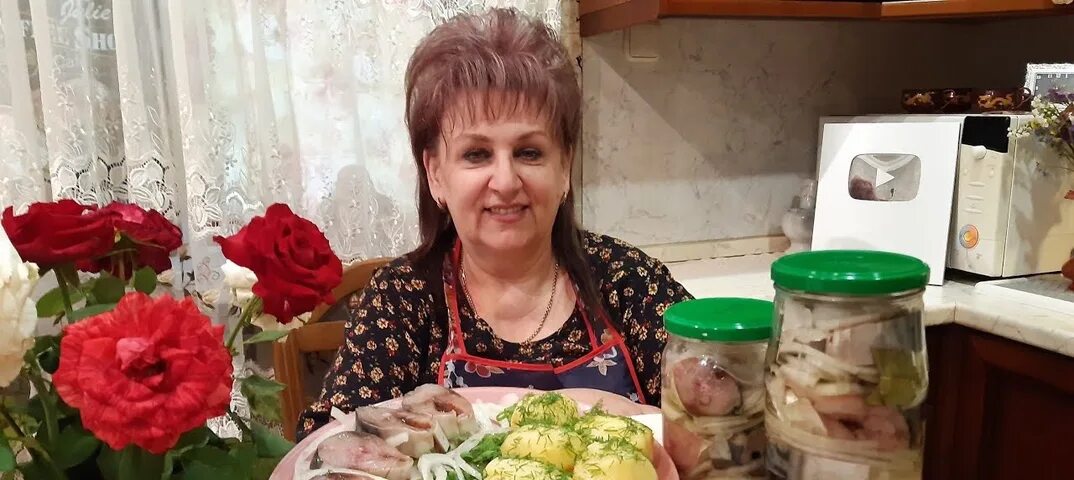 На кухне у любани заготовки на зиму. На кухне у любани ютуб. В гостях у любани. В гостях у любани. На кухне у любани ютуб.