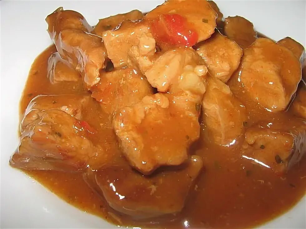 Как приготовить гуляш в мультиварке с подливкой. Гуляш из кролика. мясо кролика гуляш. гуляш из индейки с подливкой. гуляш из говядины в мультиварке редмонд.