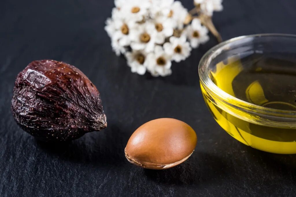 Как использовать аргановое масло. Ши аргана жожоба. argan oil масло. масло ши аргана. масло арганы для волос.