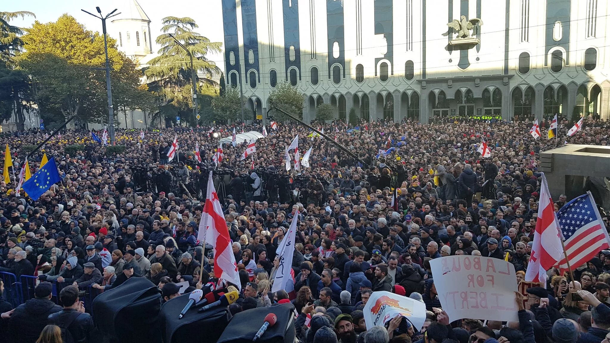 Митинг в Тбилиси. События в Грузии. Грузия сейчас. Оппозиция Грузии.