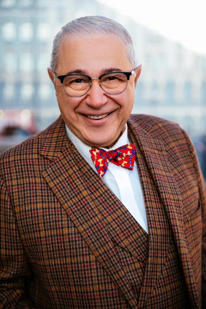 Евгений петросян сейчас. Год рождения петросяна. Год рождения петросяна. Евгений петросян сын ваган. Петросян евгений ваганович.