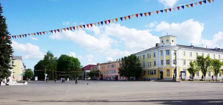 Большевик город. Город Родники Ивановская область. Площадь Ленина город Родники. Комбинат Большевик Родники. Площадь Родники Ивановская область.