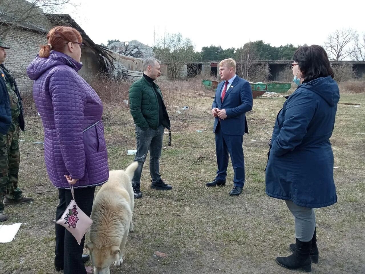 Приют для собак. Приют для собак. Ожерелье приют для бездомных. Приют надежный друг. Приют надежный друг.
