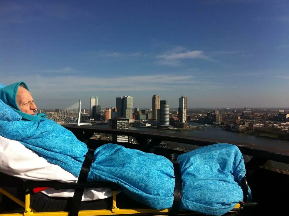 Мечта умирающего. Реальность убивает мечту. Ангел ночи фото. Свет во тьме. Моя мечта смерть.