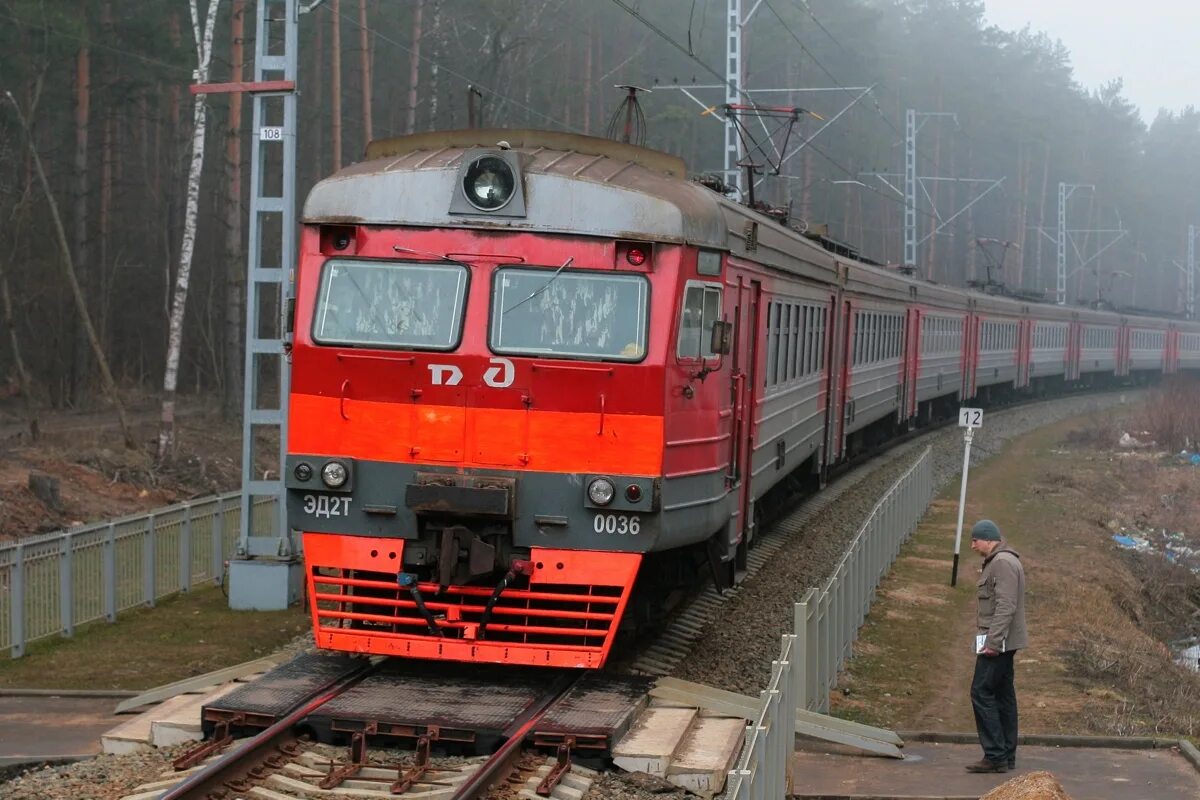 железная дорога поезд ржд. эд2т 0002. поезда санкт-петербург мордовии. эд2т электропоезд. эд2т кабина.