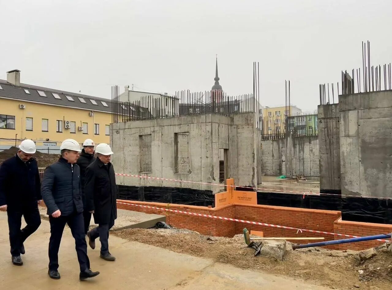 строительство калуги. стройка в россии. кампус мгту калуга. новая калуга правый берег. стадион дворец спорта калуга.