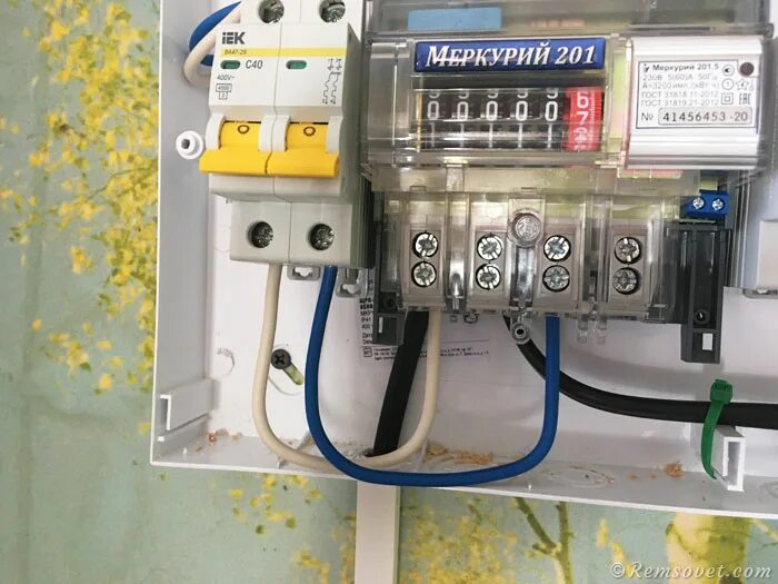 Как подключить меркурий. Схема подключения эл счетчика однофазного меркурий 201. 7, однофазный. Опломбировка меркурий 201. Схема подключения однофазного счетчика электрической энергии.