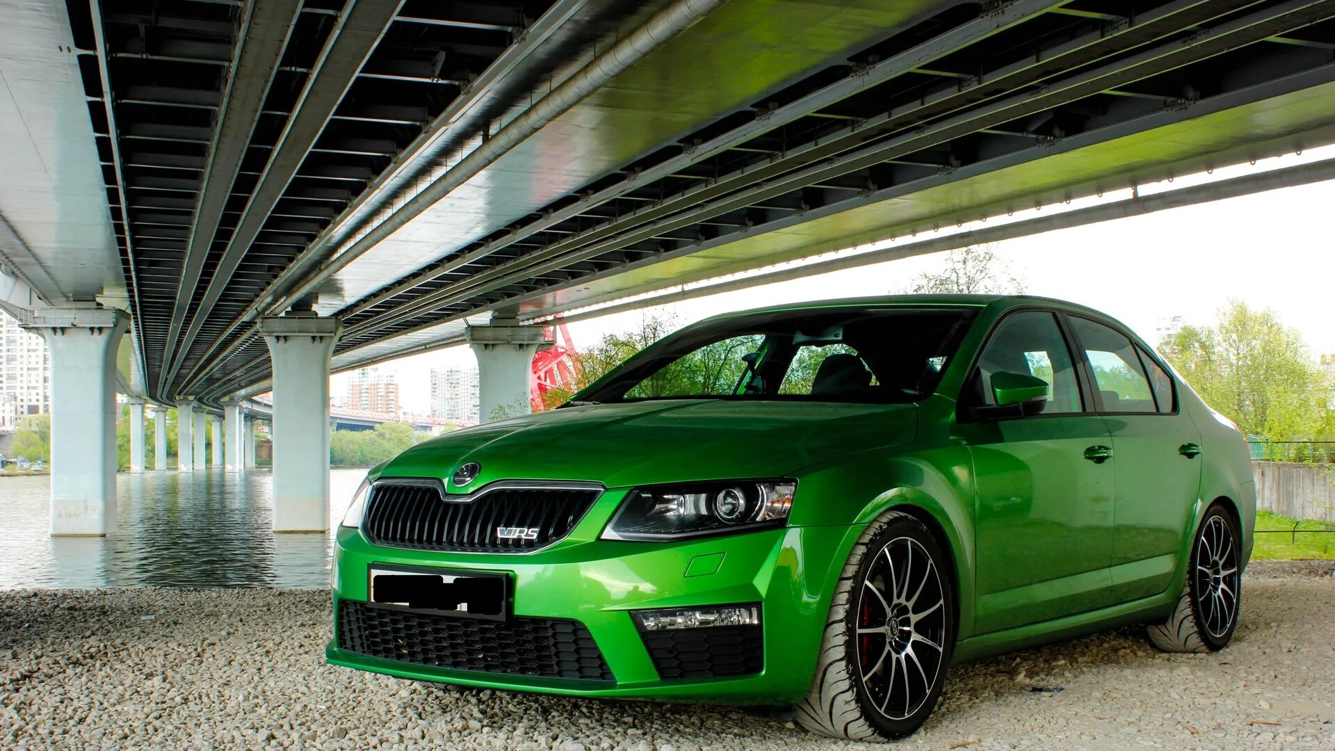 Skoda Octavia RS 2022 зелёная. Шкода Суперб 2 РС. Škoda Octavia RS 2019.