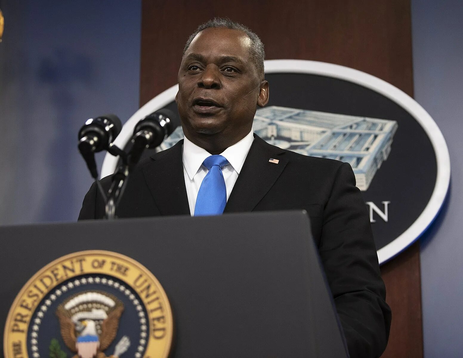 Остин министр обороны сша. Ллойд остин что случилось. Министр обороны сша ллойд остин. Ллойд джеймс остин iii. Ллойд остин что случилось.