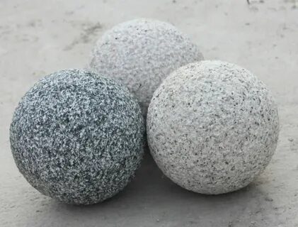 Шары из мрамора железа и дуба