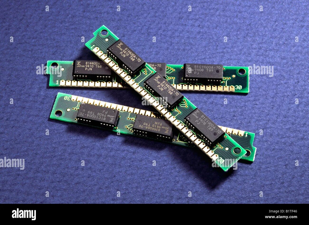 Mb ram. 30pin-Simm-Ram Mac Quaranta. Pf613 MB чип. I-Ram. Row of Chips Ram.