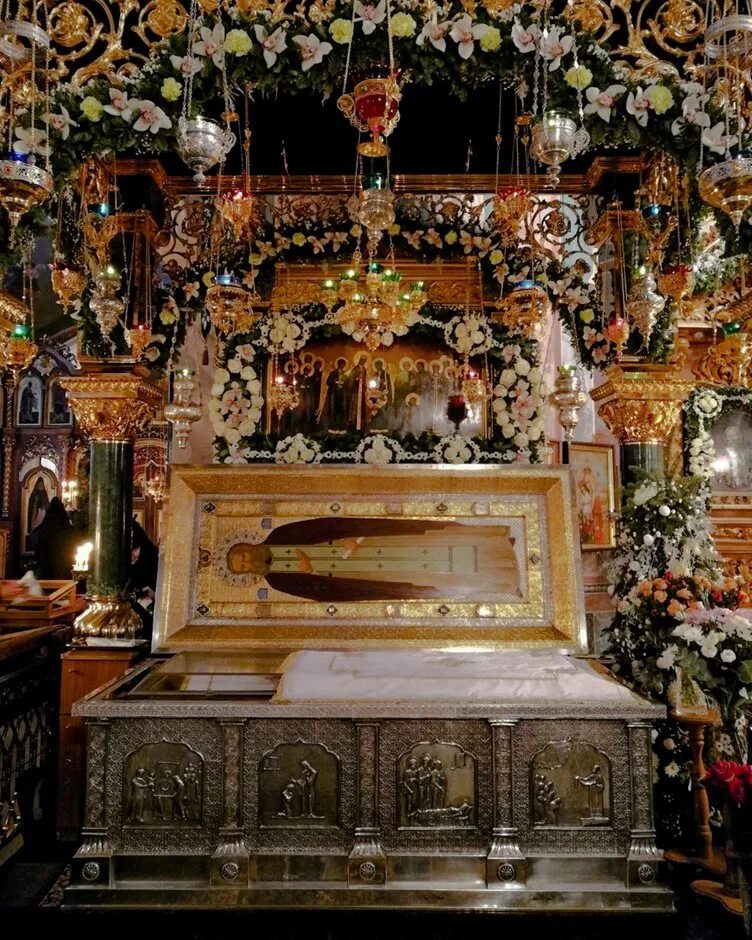 мощи серафима саровского в дивеево. мощи преподобному серафиму саровскому. мощи серафима саровского в дивеево. серафимо дивеевский монастырь мощи преподобного серафима. обретение мощей прп.