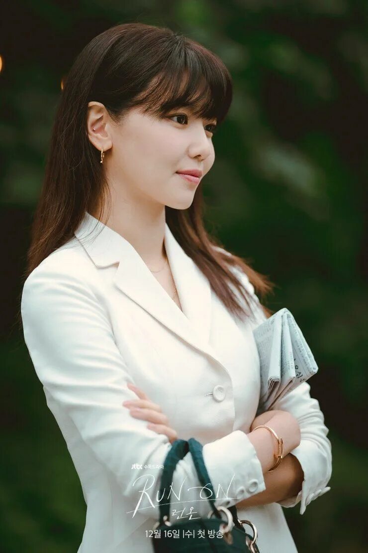 Чхве суён корейская певица. Чхве суён. Чхве суён корейская певица. Чхве суён 2021. Актриса суен.