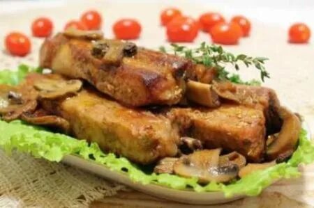 Ребрышки с грибами в духовке