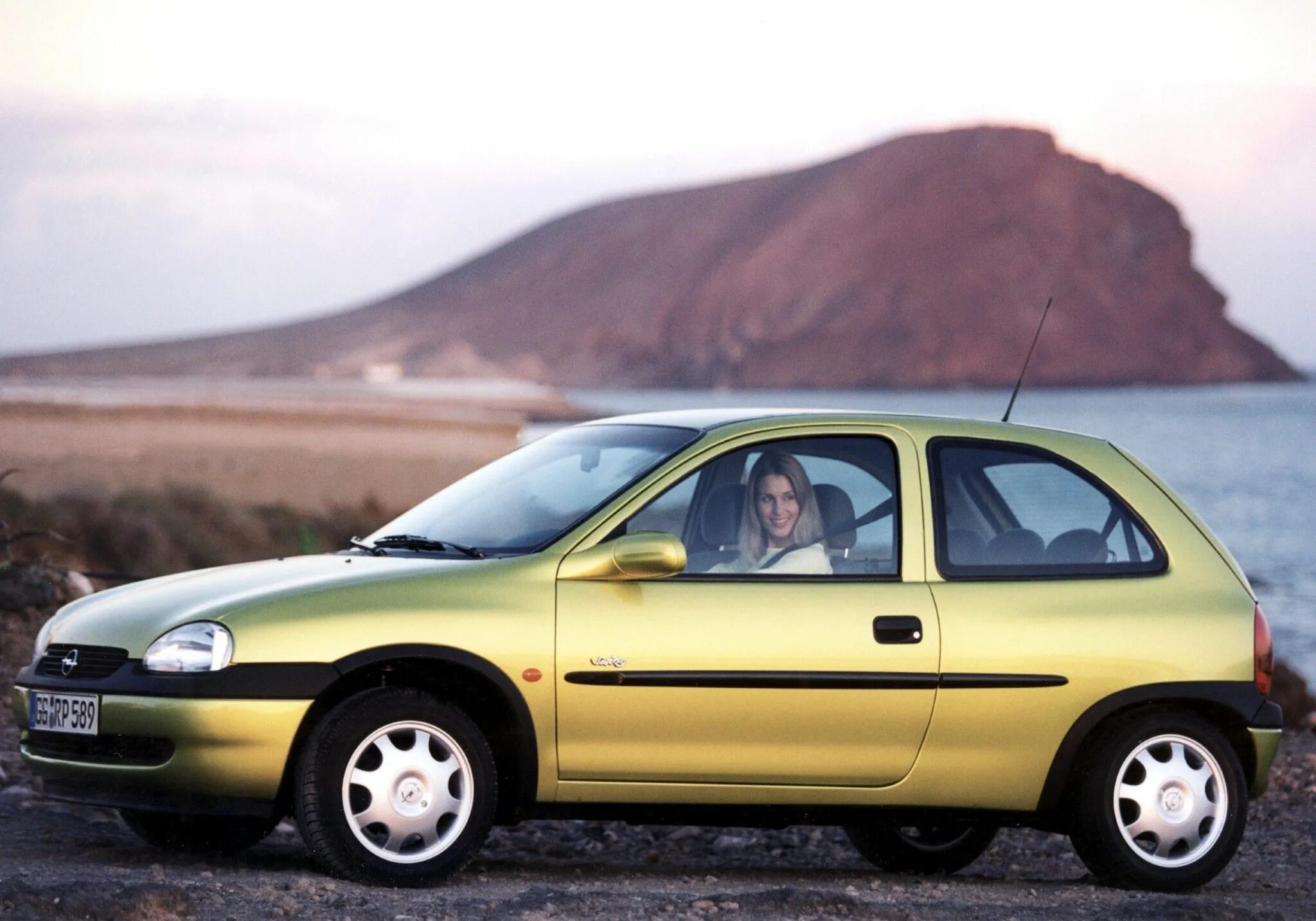 Купить опель 1997. Opel Corsa 1997. Opel Corsa b 1997. Опель Корса 1996. Opel Corsa 1998.