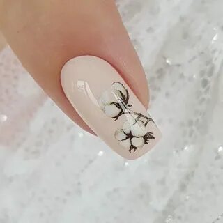 Одуванчик на ногтях