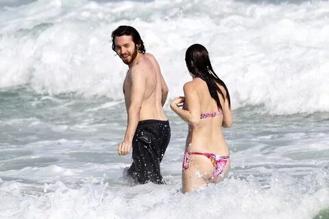 Leighton meester toples