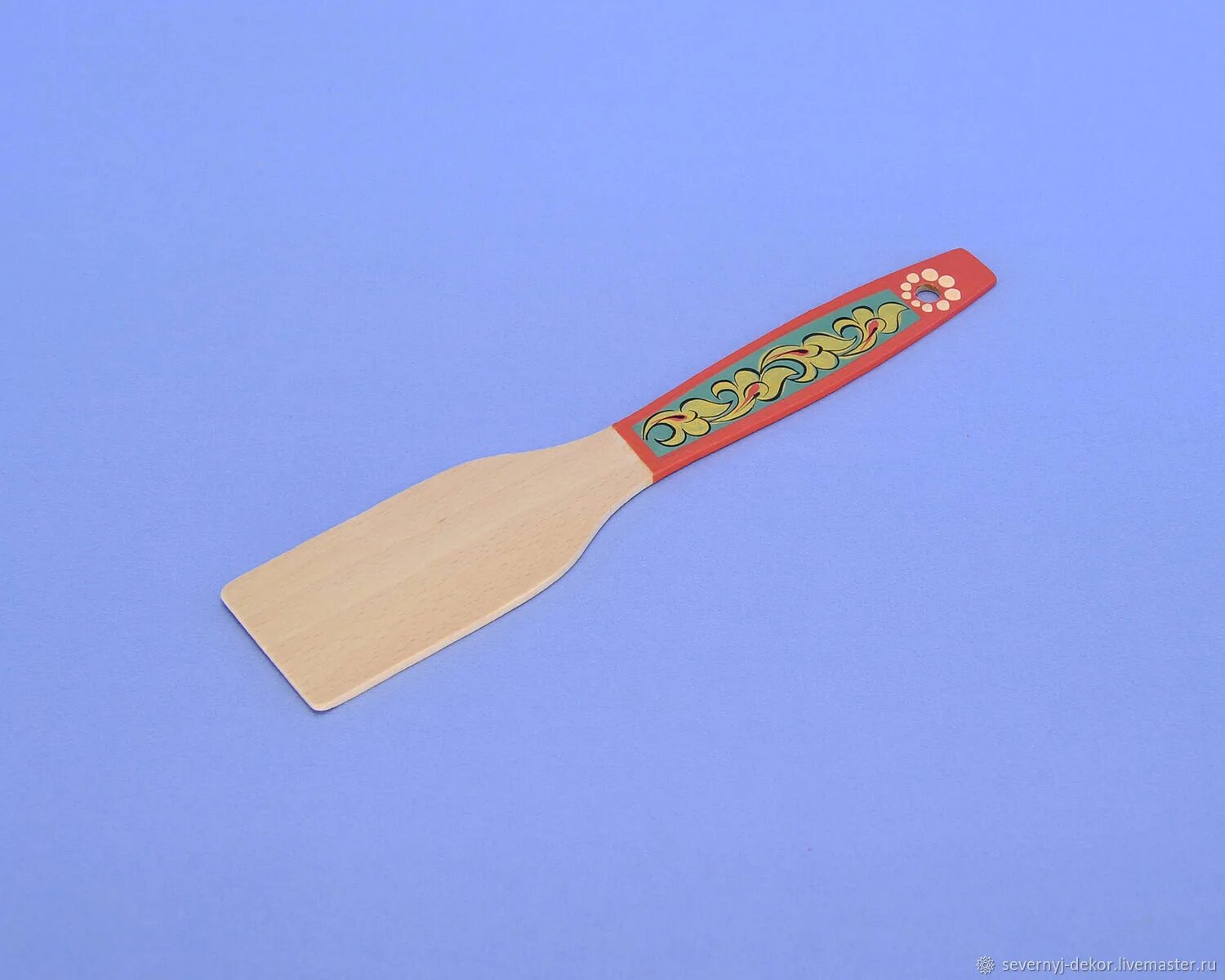 Роспись деревянной лопатки. Лопатка деревянная кухонная. роспись на лопатке кухонной. лопатка деревянная с росписью. роспись лопаточек деревянных.