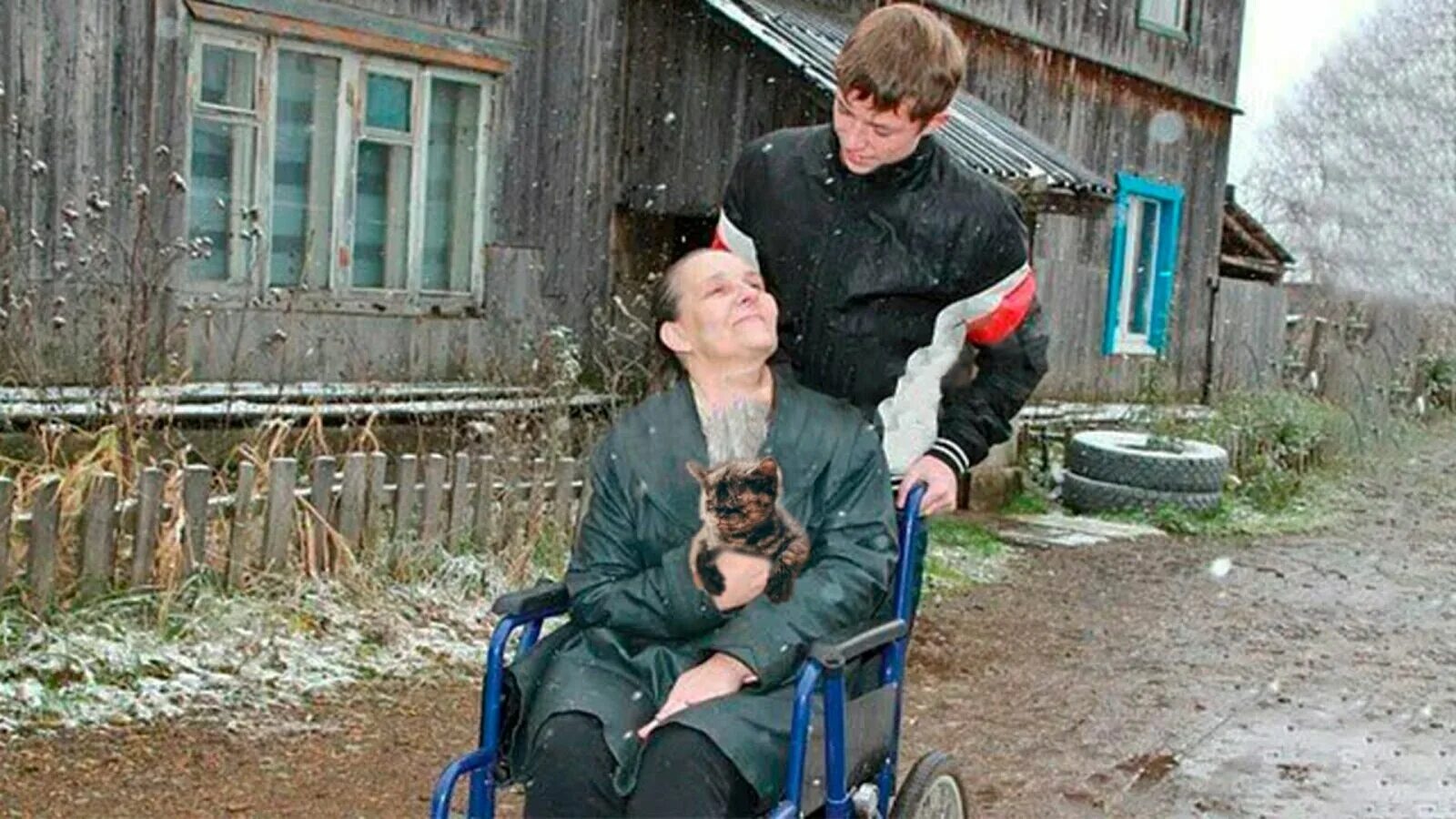 Мама и ребенок болеет. Сын ухаживает за больной мамой. Ребенок заболел. Мамы ухаживают за сыновьями. Мамы ухаживают за сыновьями.