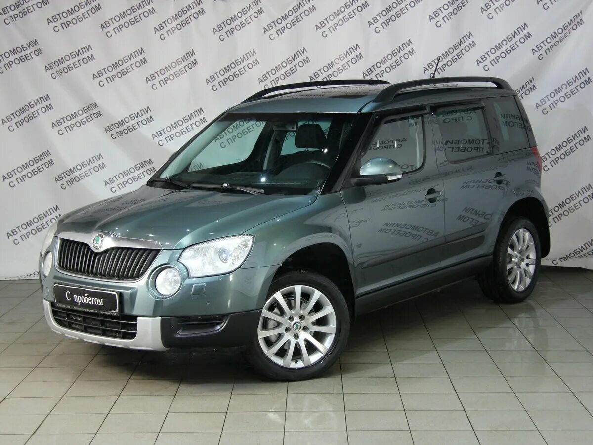 Шкода йети с пробегом. Шкода етти 2011. шкода йети 2011 года. skoda yeti 1.8. skoda yeti зеленый.