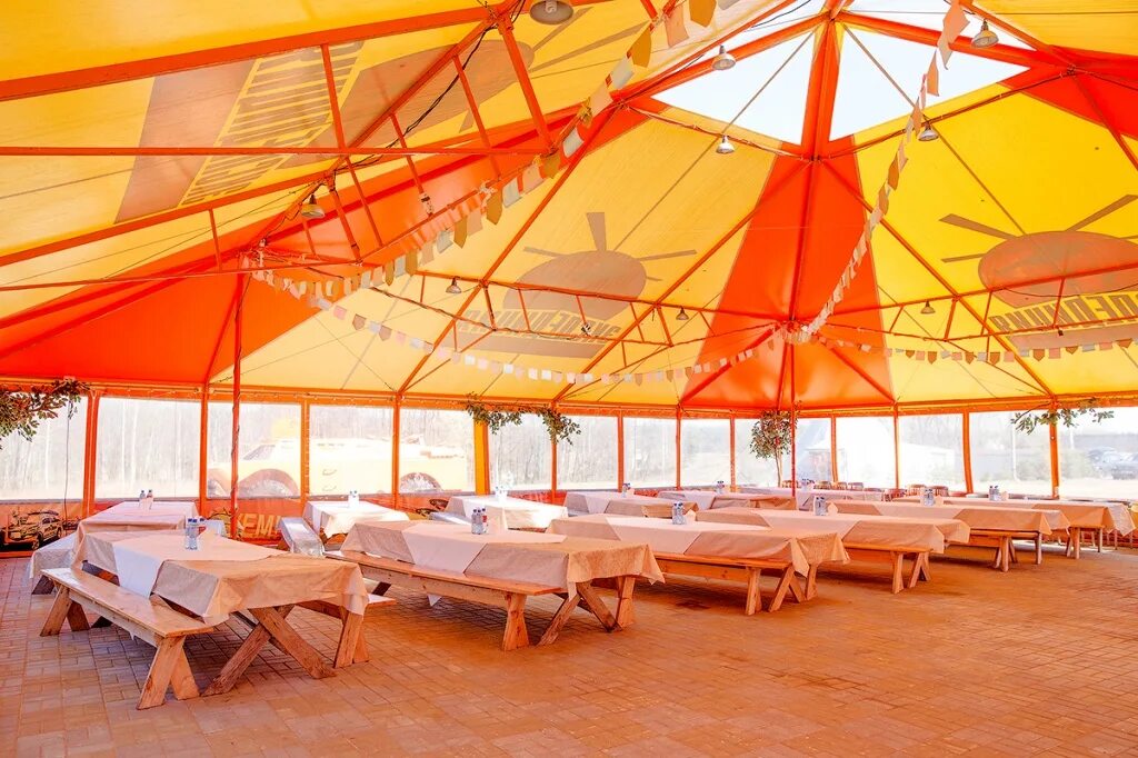 Picnic hotels. Picnic hotels. Сервировка стола на пикнике. Экспедиция пикник отель. Grande provence heritage wine estate.