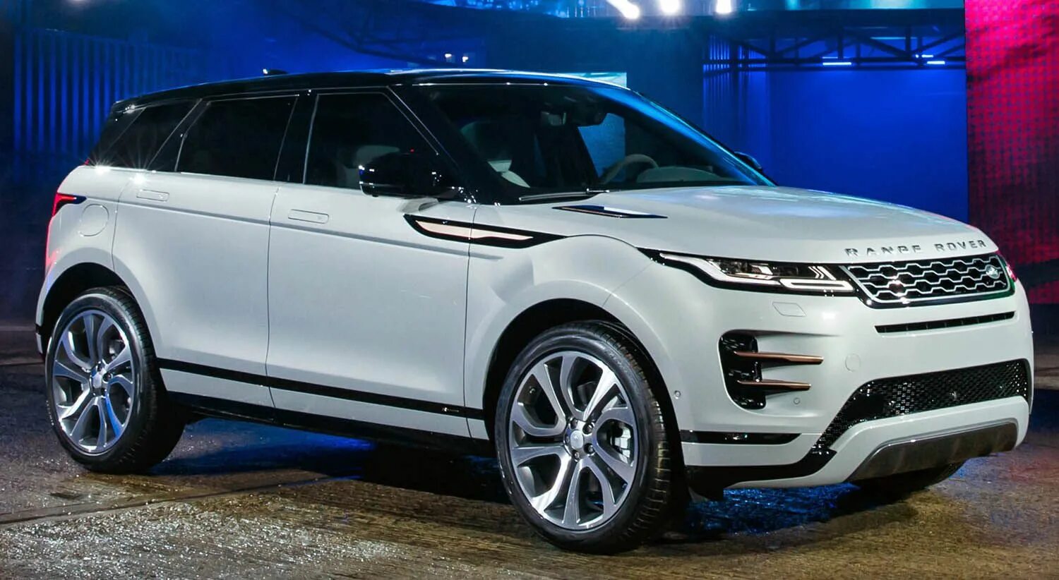 Me range. Range rover evoque sport tuning. Land rover range rover sport 2016. Рендж ровер маленький джип. Range rover sport 2022.