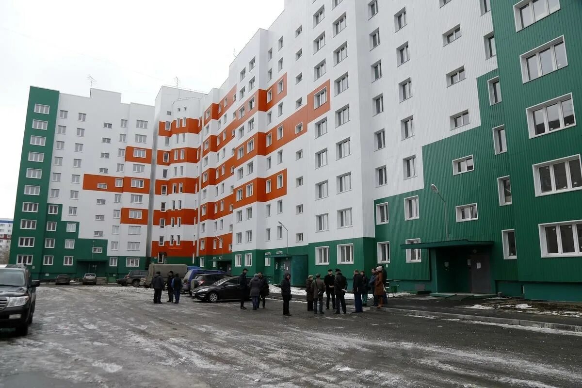 Жк заозерный курган. ЖК апельсин Курган. Апельсин Курган 1 мкр. Апельсин Курган дом. 5 Микрорайон дом 34 Курган.