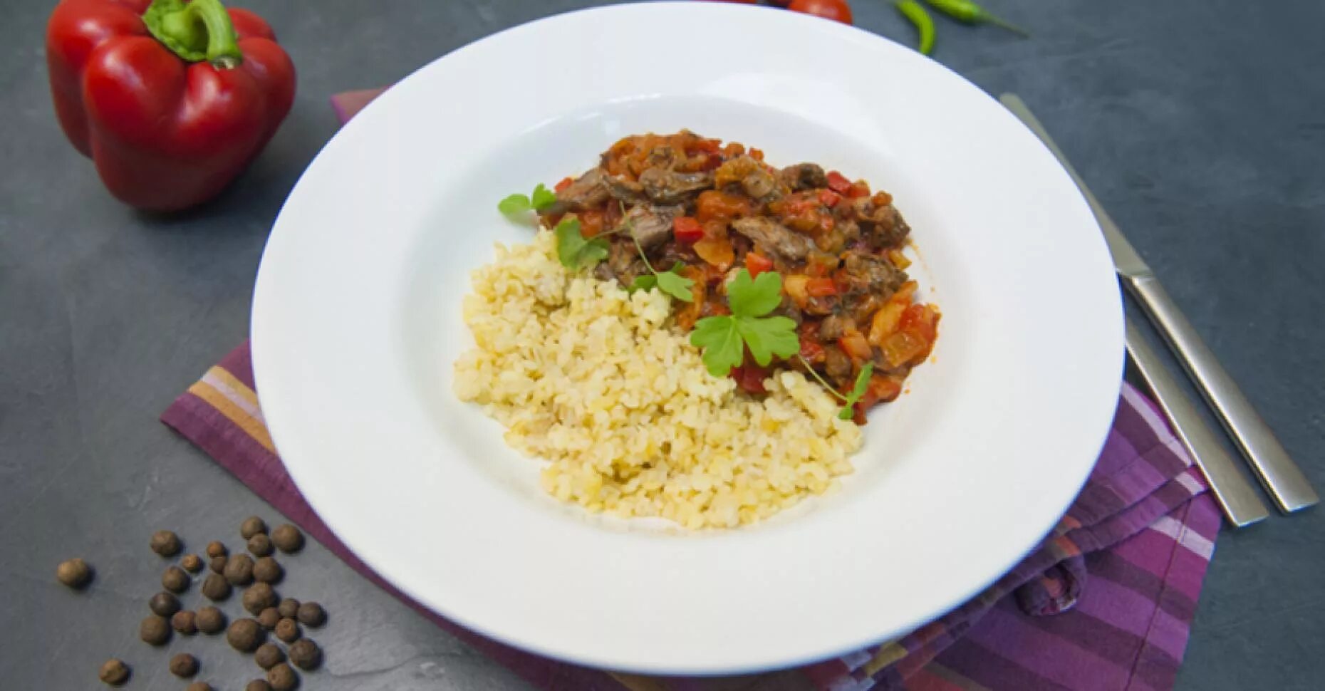 Булгур с куриными сердечками. Булгур с телятиной. Сердца с булгуром. Булгур с печенью. Булгур с печенью куриной.