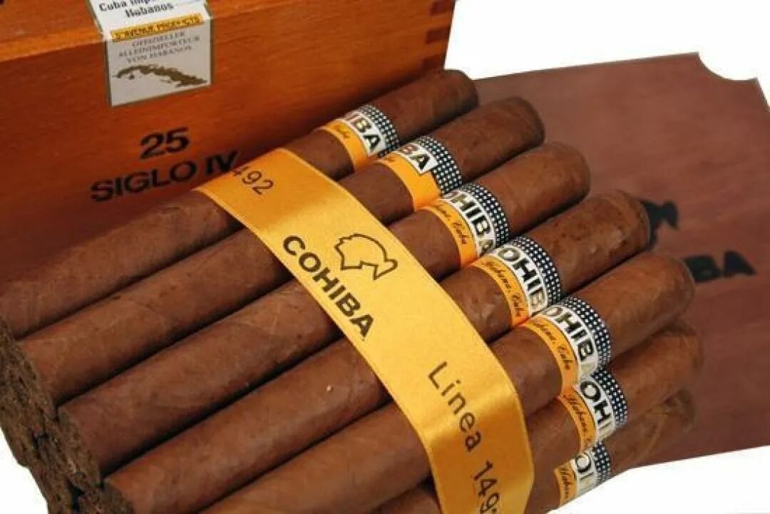 Купить сигару кубинскую в магазине. Сигары Cohiba siglo vi 25 шт. Сигары Cohiba siglo 6. Сигары Коиба Сигло 4. Сигары Cohiba siglo i.