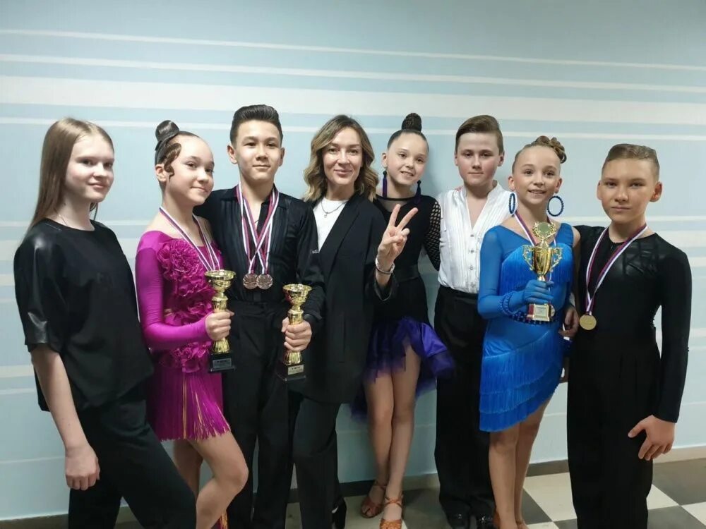 сборная крыма по танцевальному спорту. танцевальный турнир. варнина арина булович кирилл видео германия. танцы урфо. соловьева ярослава танцы.