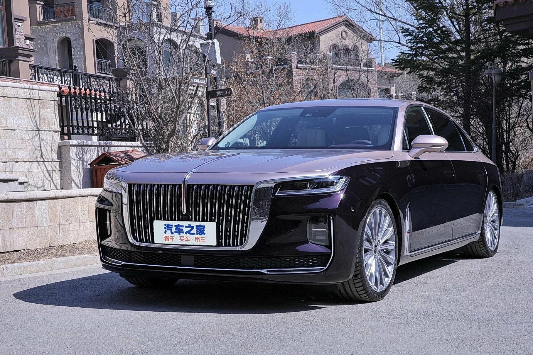 Аурус автомобиль представительского класса