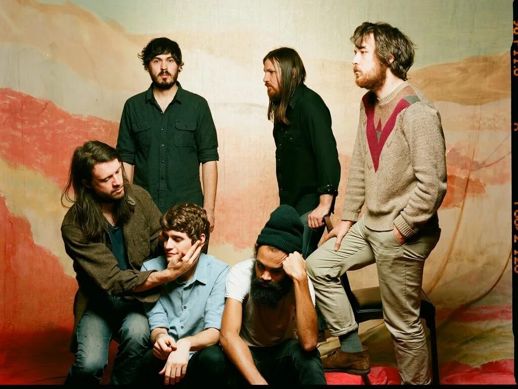 Fleet Foxes Fleet Foxes. Fleet Foxes helplessness Blues. Флит певец фото.