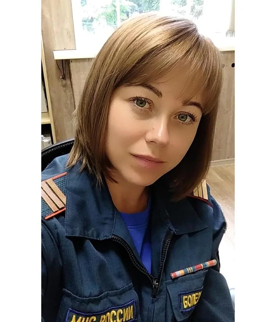 Диспетчер подольск телефон. Екатерина болезнова. екатерина диспетчер пожарной части омск. екатерина болезнова москва мчс. старшина мчс диспетчер.