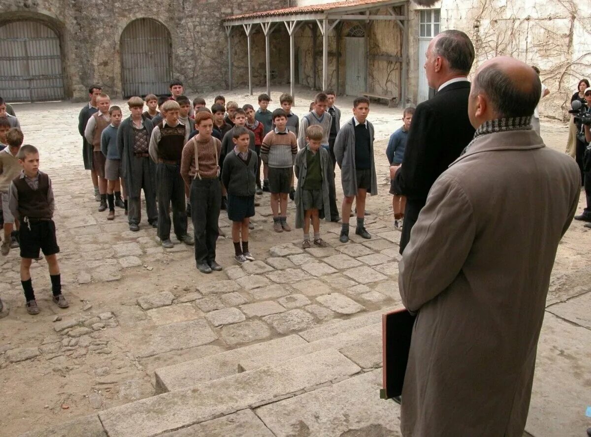 жерар жюньо хористы. хористы (2004, германия, франция, швейцария). хористы (2004, кристоф барратье). фильм хористы кристоф барратье. хористы клеман матье.