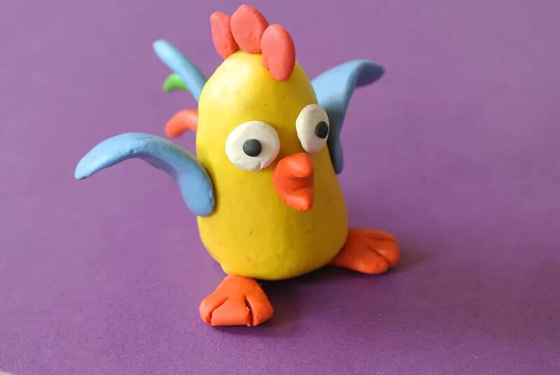 Курочка из пластилина. Курочка из пластилина. Курица из пластилина. Курица из пластилина для детей. Курочка ряба лепка из пластилина.