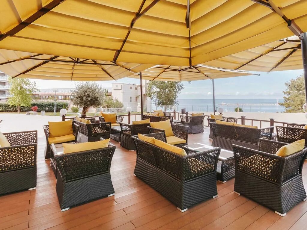 Pullman resort отзывы. Отель в сочи pullman sochi. сочи, отель pullman sochi centre 5*. отель sel marin сочи. отель пуллман сочи бассейн.