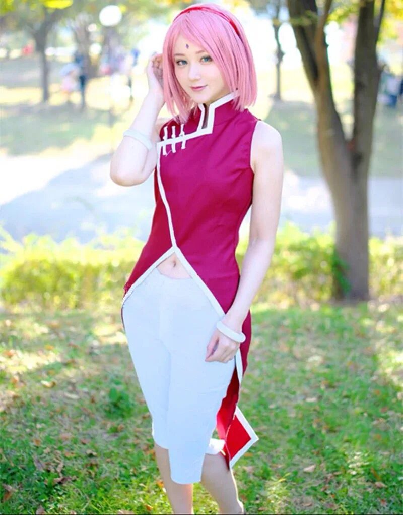 Одежда сакуры. Sakura Haruno косплей. Косплеер Сакура Харуно. Сакура Харуно взрослая косплей.