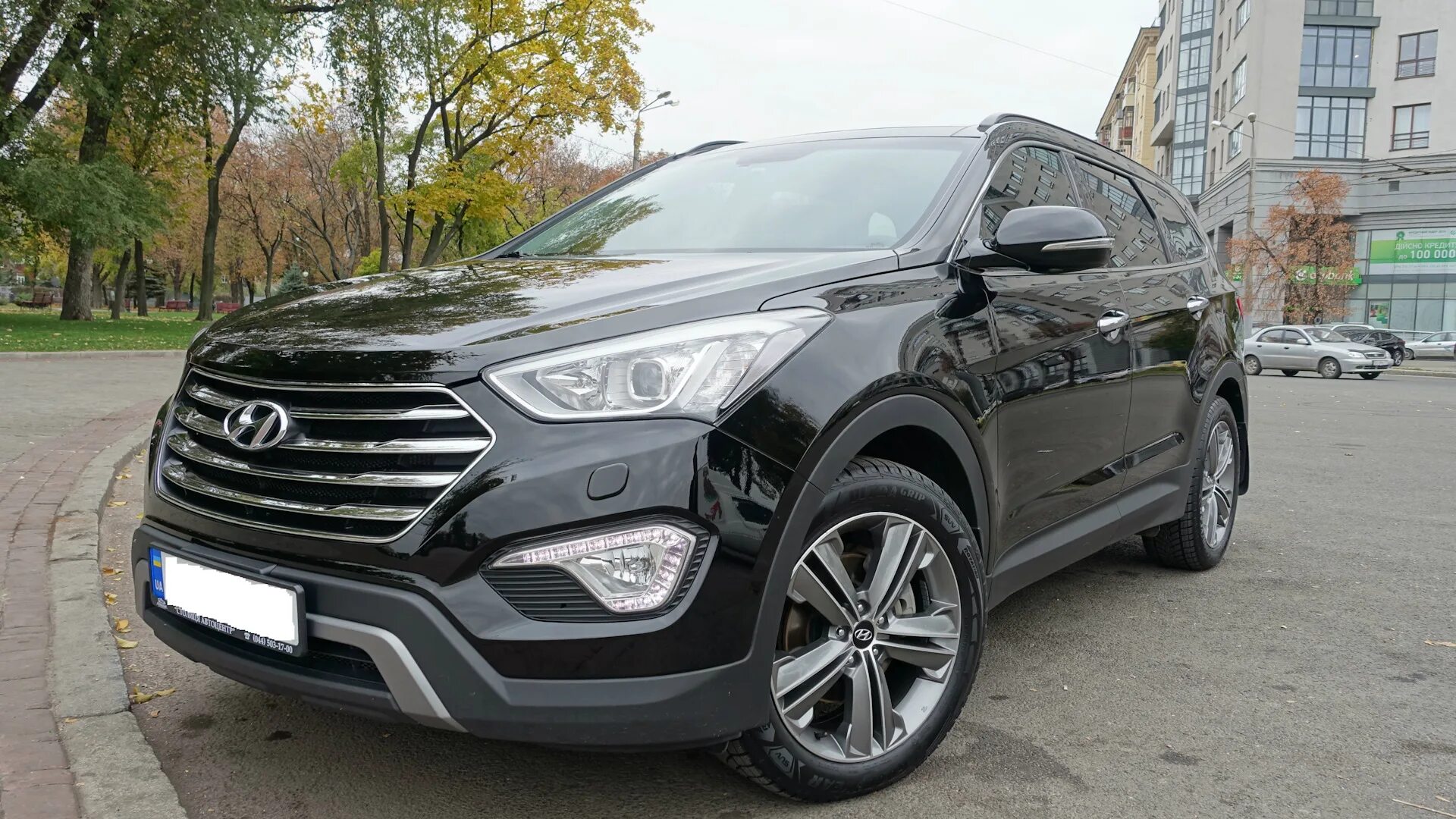 Купить гранд санта. Hyundai Santa Fe 2014. Hyundai Grand Santa Fe. Хендай Гранд Санта Фе 2014. Hyundai Grand Santa Fe 2.2.