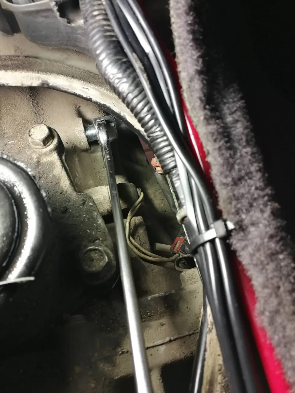 Vw b5 1. Датчик переключатель заднего хода на патфайндер 2008 года механика. Всегда горит задний ход. Всегда горит задний ход. Ауди 100 разъем датчика заднего хода.