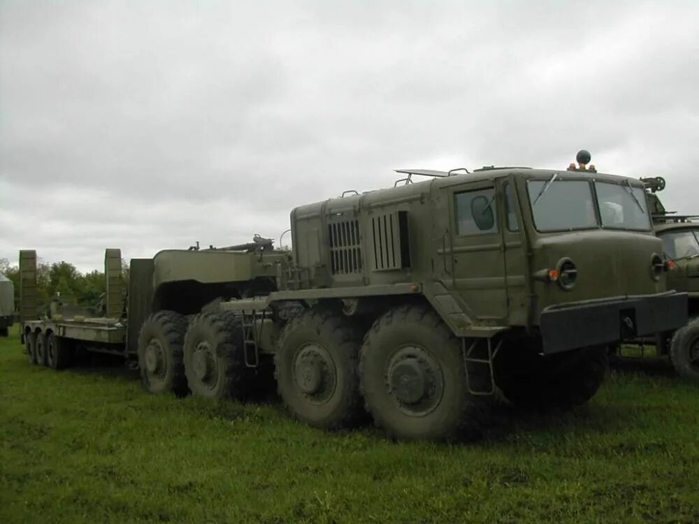 рсзо 9к57 «ураган». 220-мм реактивная система залпового огня бм 9п140 «ураган». маз-543 ураган. маз-543 ураган. покажи машину ураган.