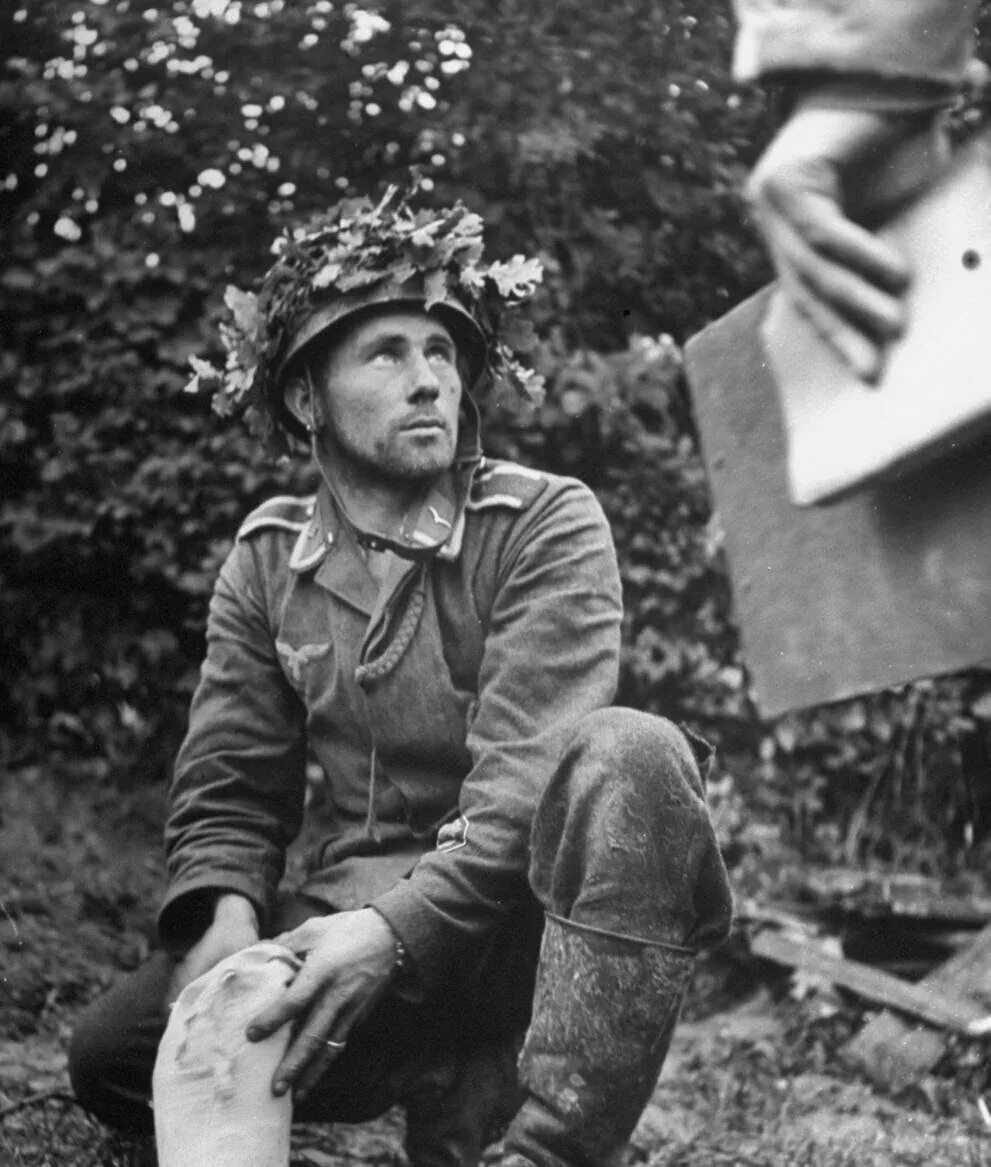 Интересные про войну. Fallschirmjager Нормандия 1944. Немецкие солдаты второй мировой войны. Немецкий солдат.