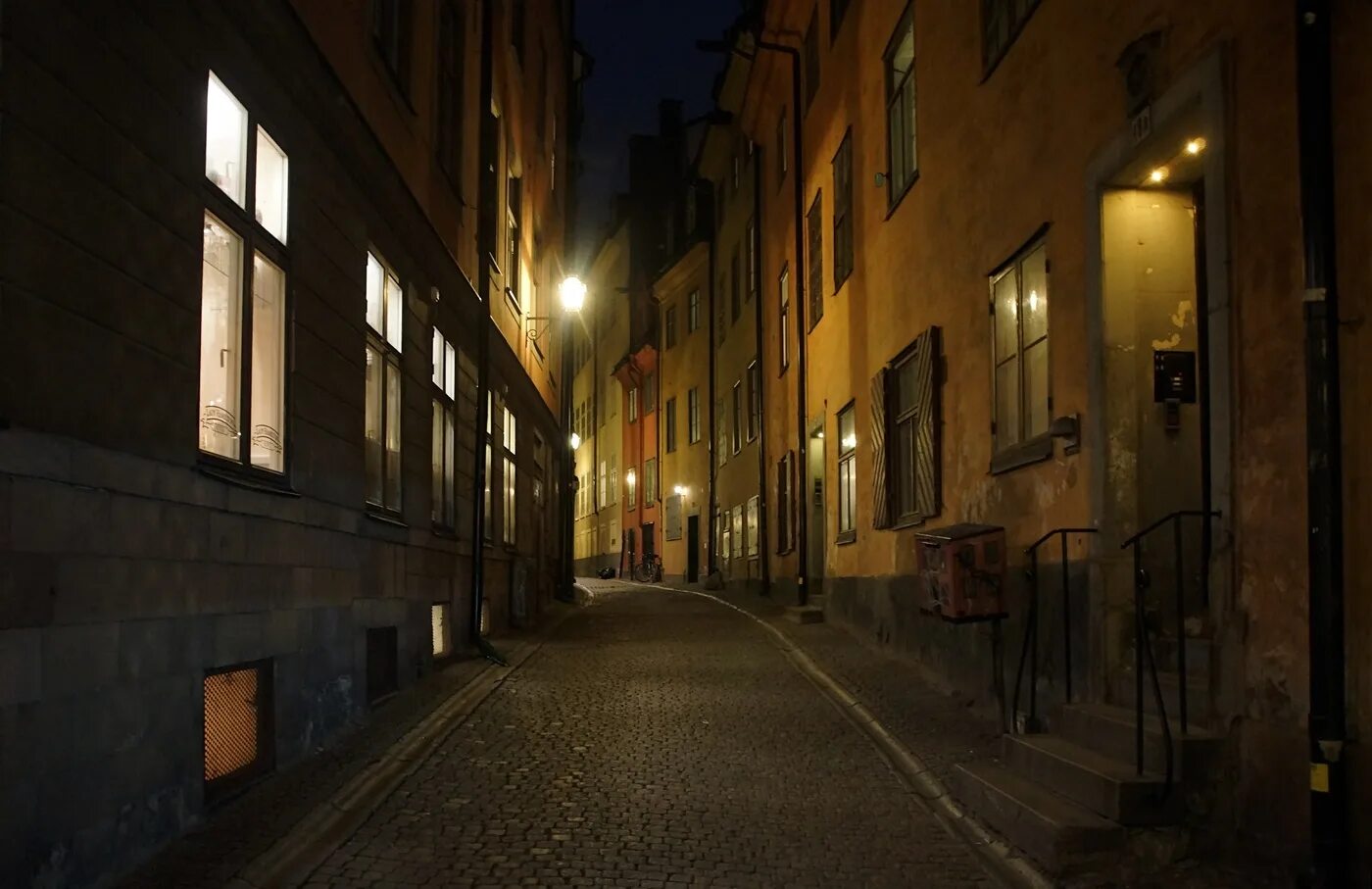 Narrow Street. Stockholm Street Night. Олд стрит Кострома. Through the town