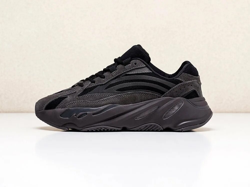 Adidas Yeezy 700 v2. Adidas Yeezy Boost 700. Adidas Yeezy Boost 700 v2 vanta. Adidas Yeezy Boost 700 Black. Кроссовки yeezy boost 700