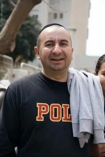 4 армянина