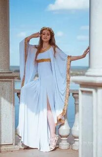 Красивая на греческом