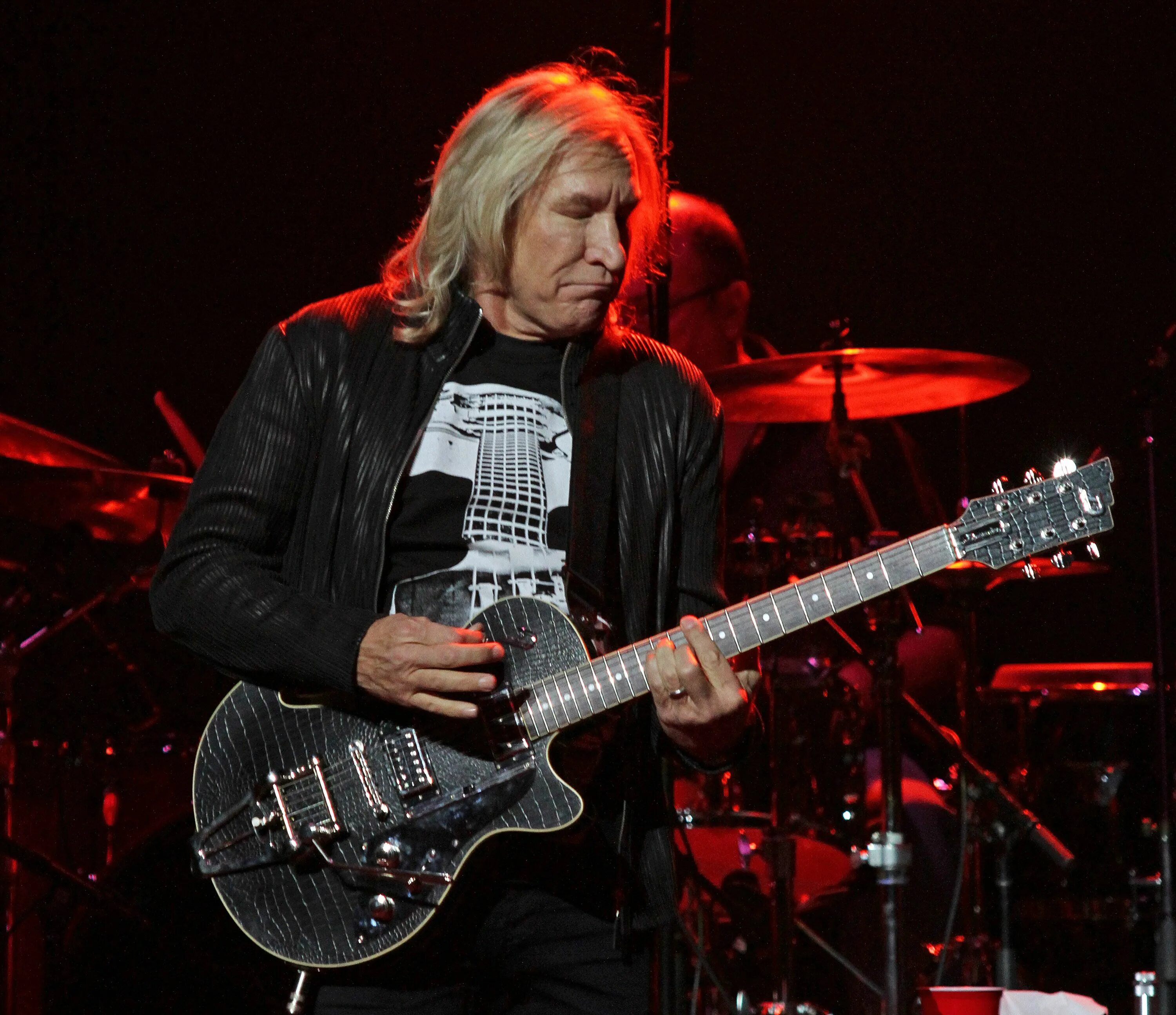 Joe walsh. Джо уолш. joe walsh eagles. джо уолш gear. джо уолш американский музыкант.